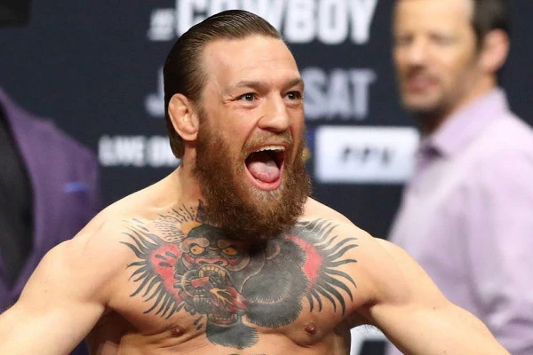 «Не пошел бы ты к черту»: Макгрегор поссорился с UFC